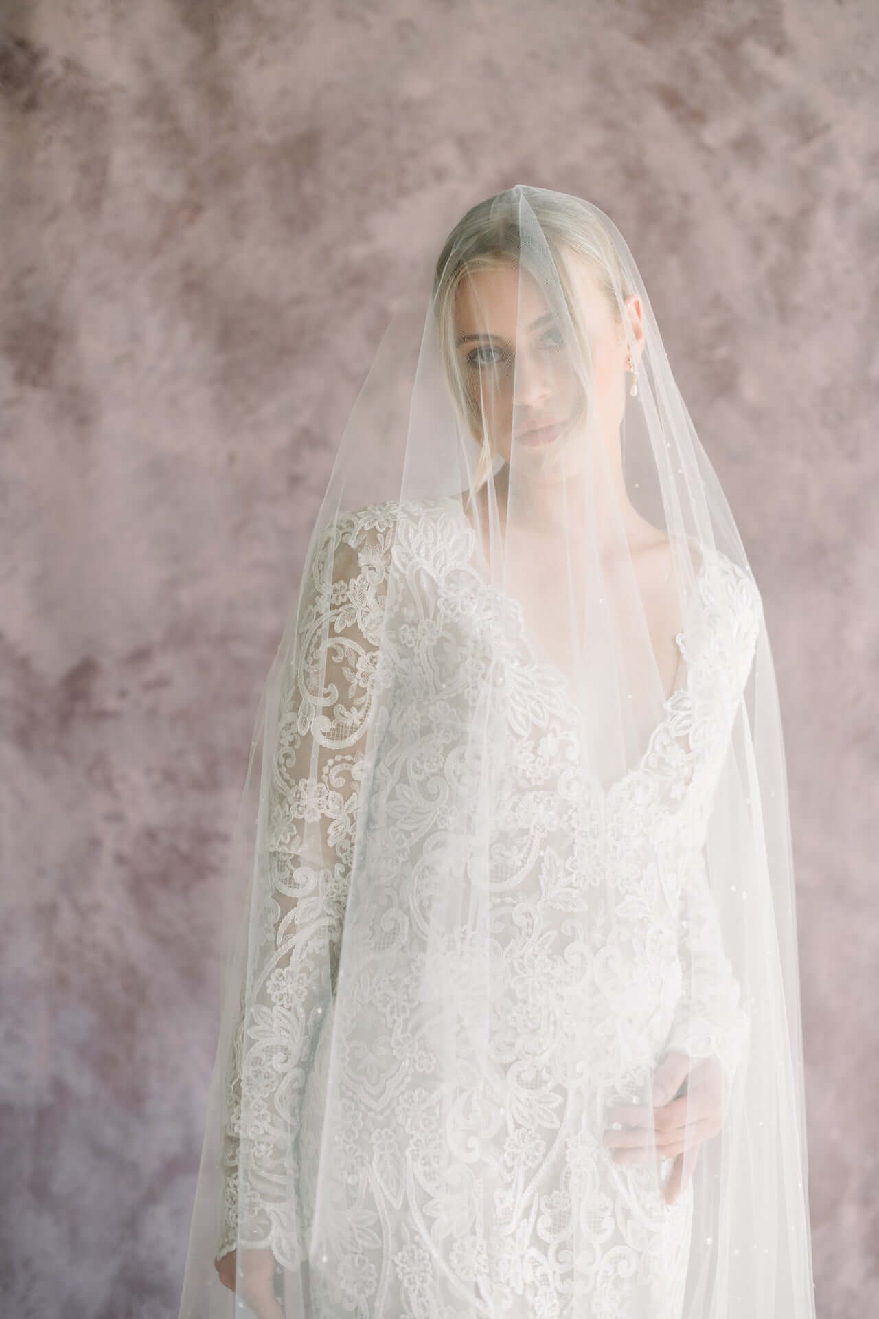 White or Ivory Veil: Wedding Color Guide Tessa Kim White or Ivory Veil: Wedding Color Guide Tessa Kim
