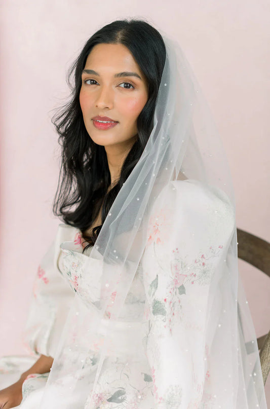 Single Tier Pearl Veil