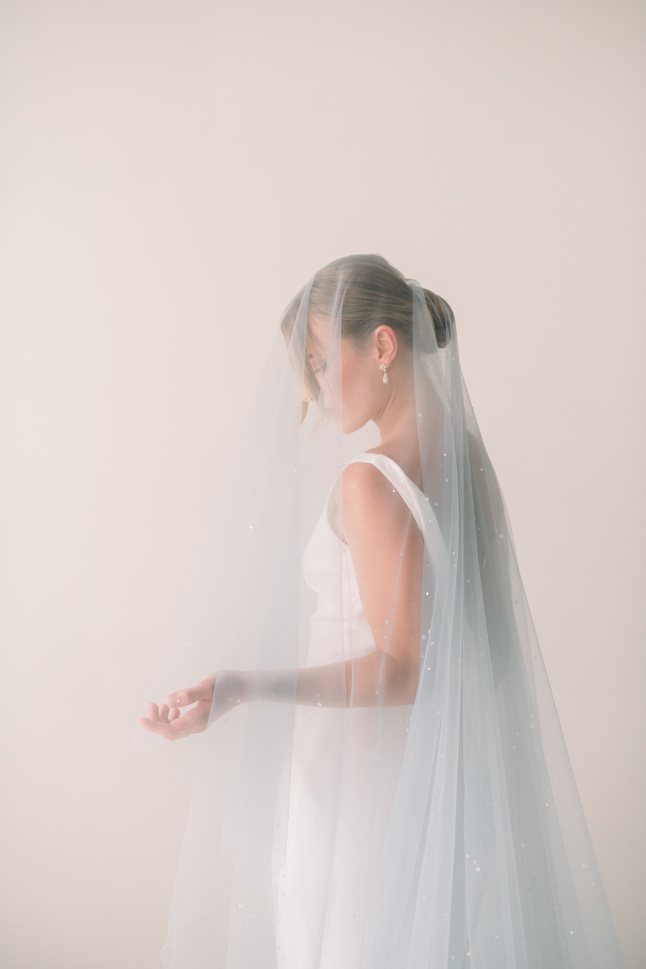 blue dew drop veil