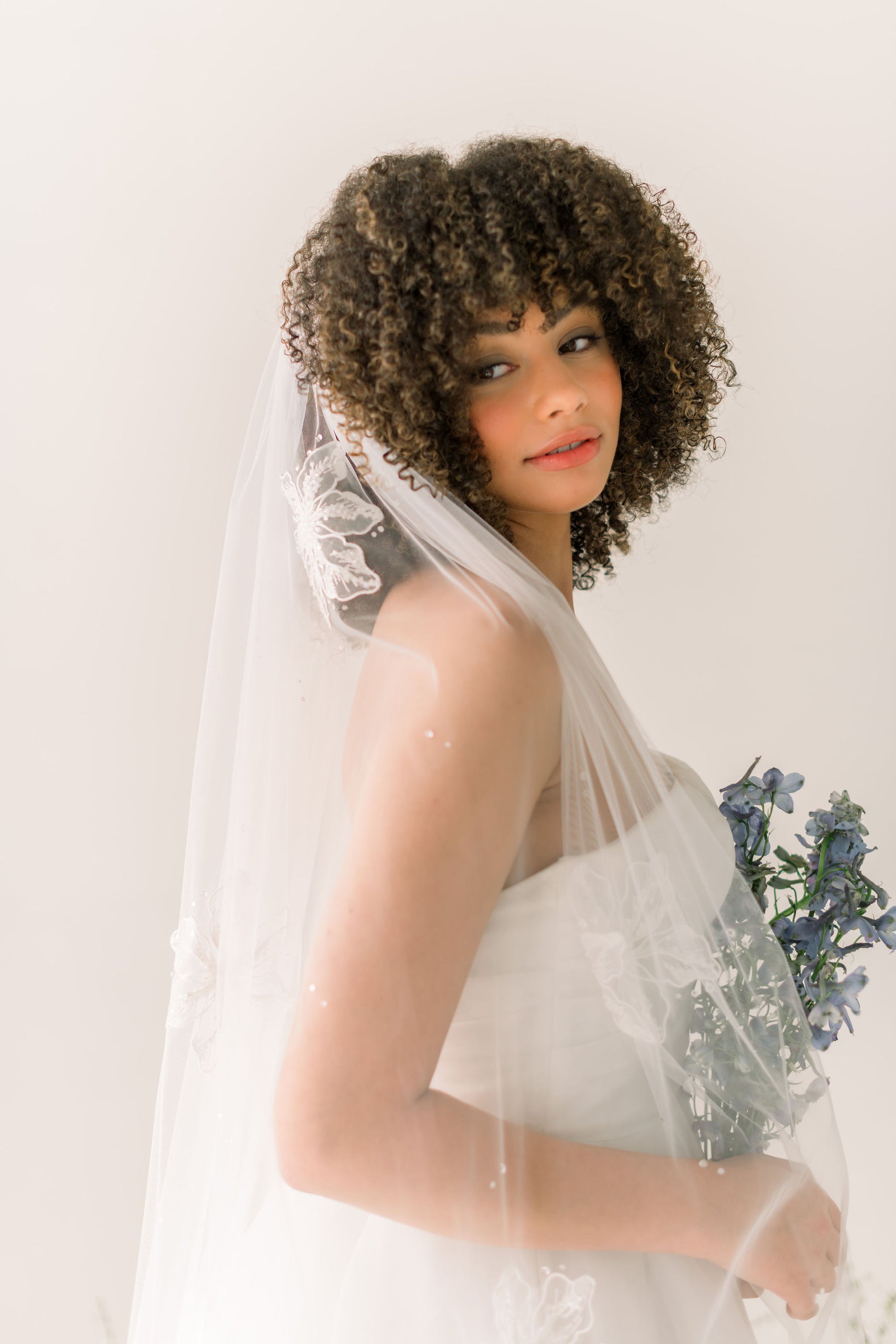 lace bridal veil