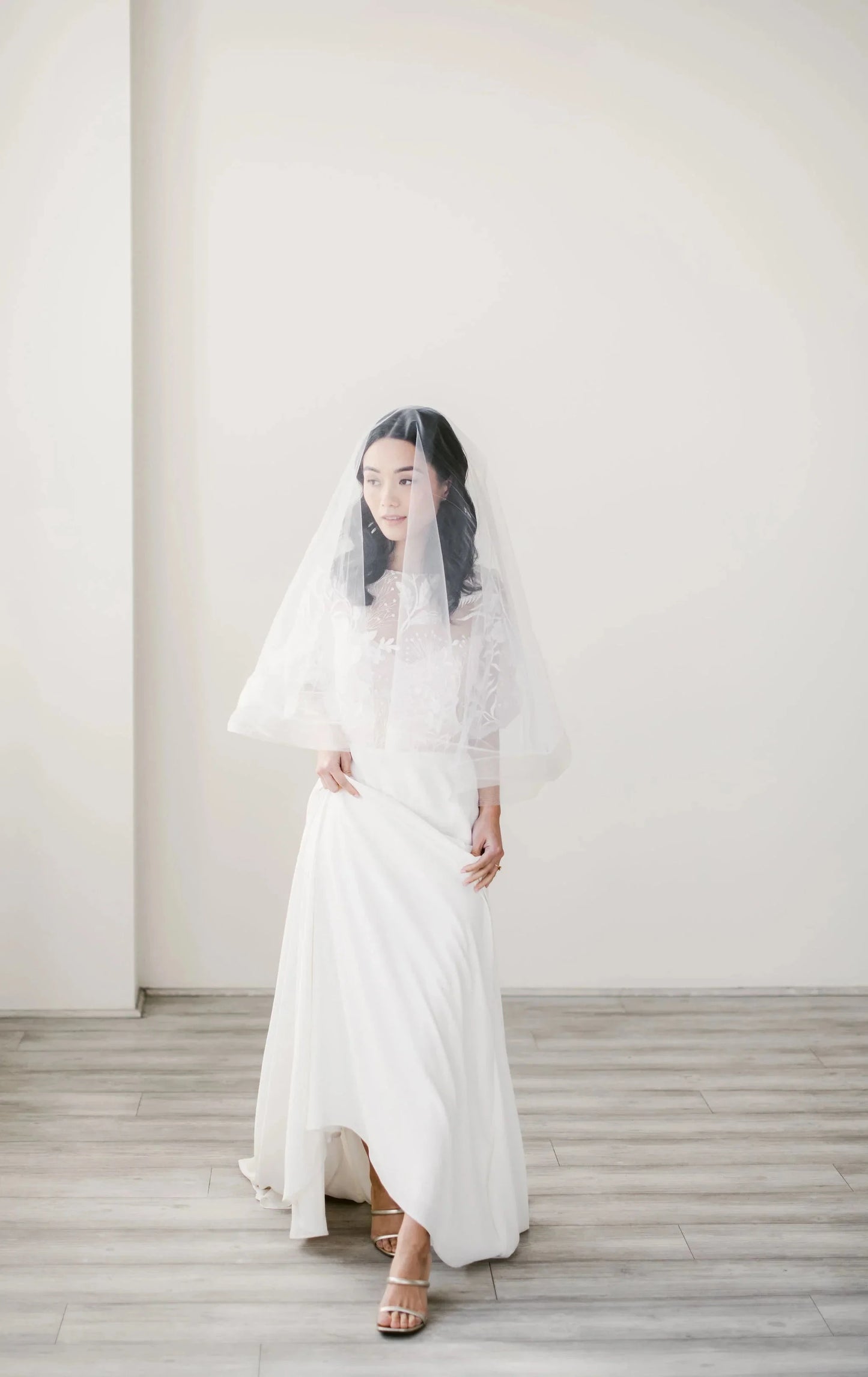 Horsehair trim drop circle veil Tessa Kim