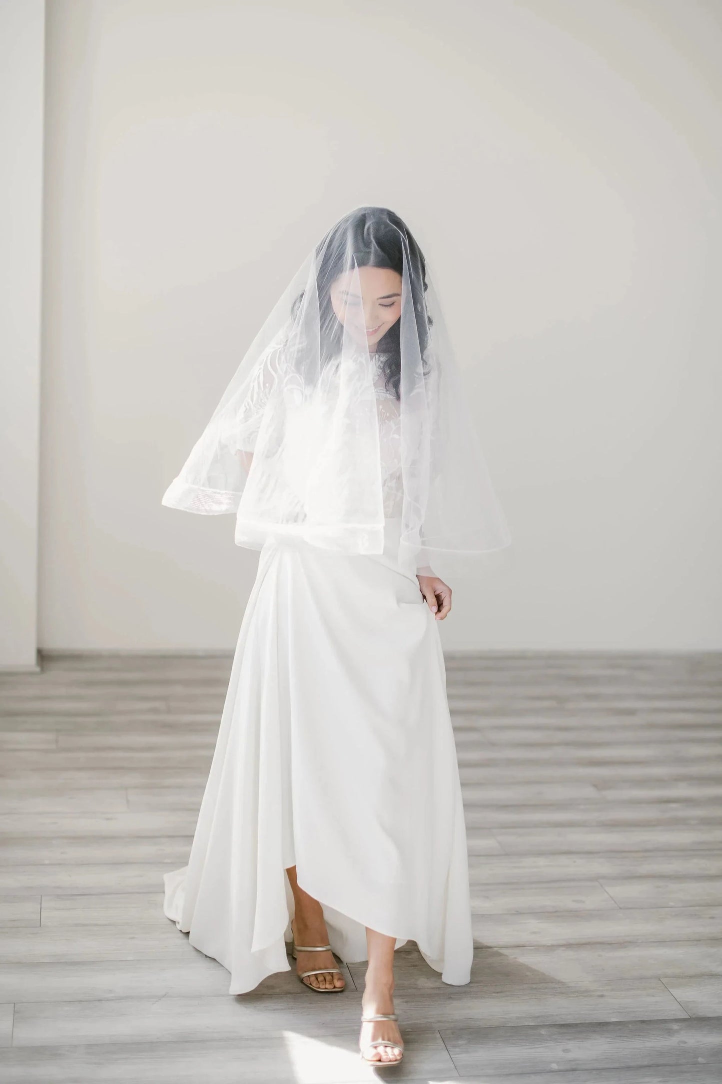 Horsehair trim drop circle veil Tessa Kim