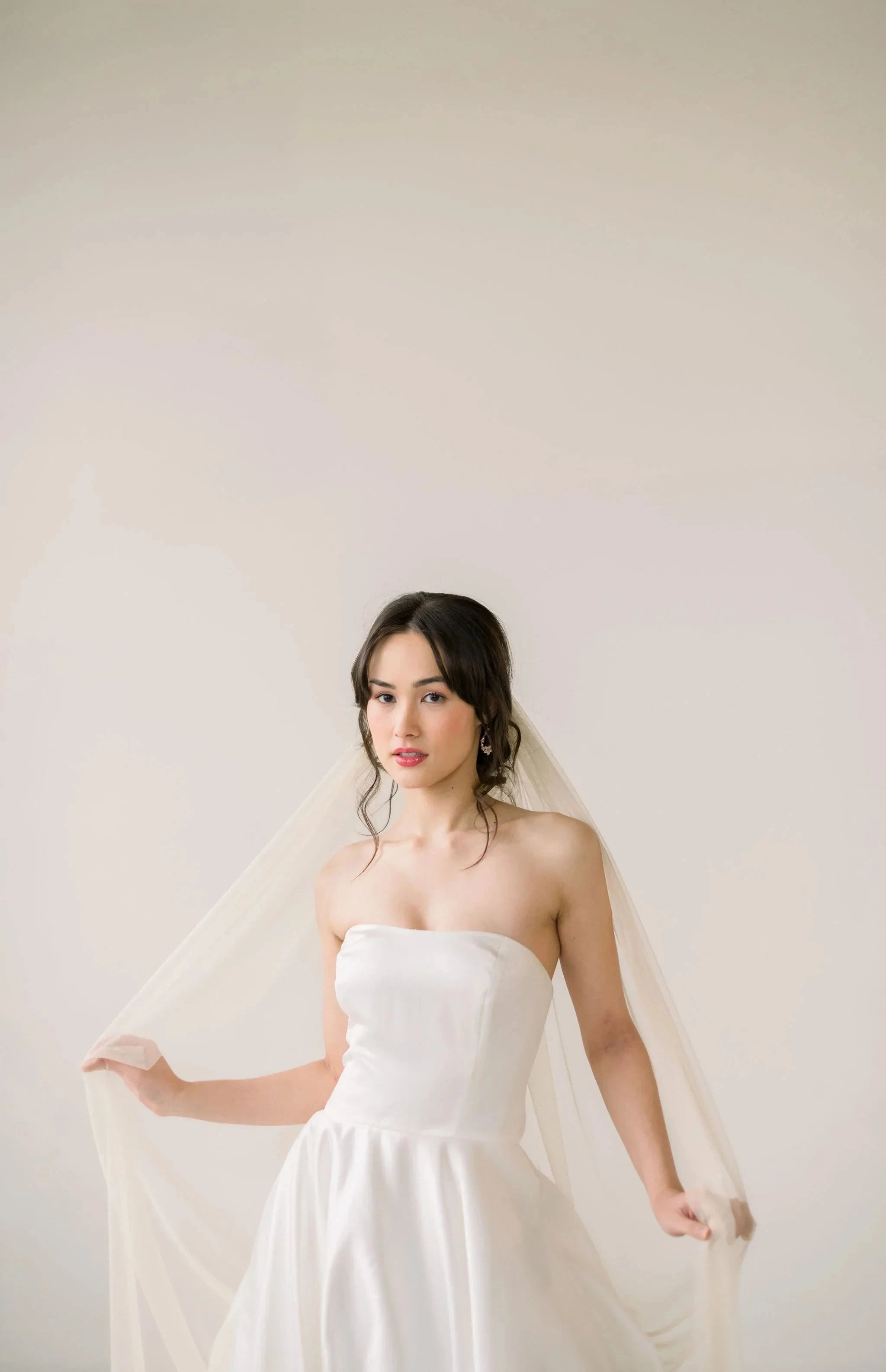 Italian tulle bridal veil with blusher – Tessa Kim