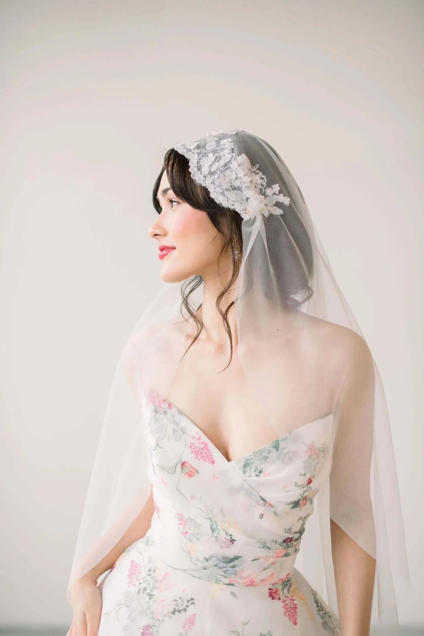 Juliet cap lace veil Tessa Kim