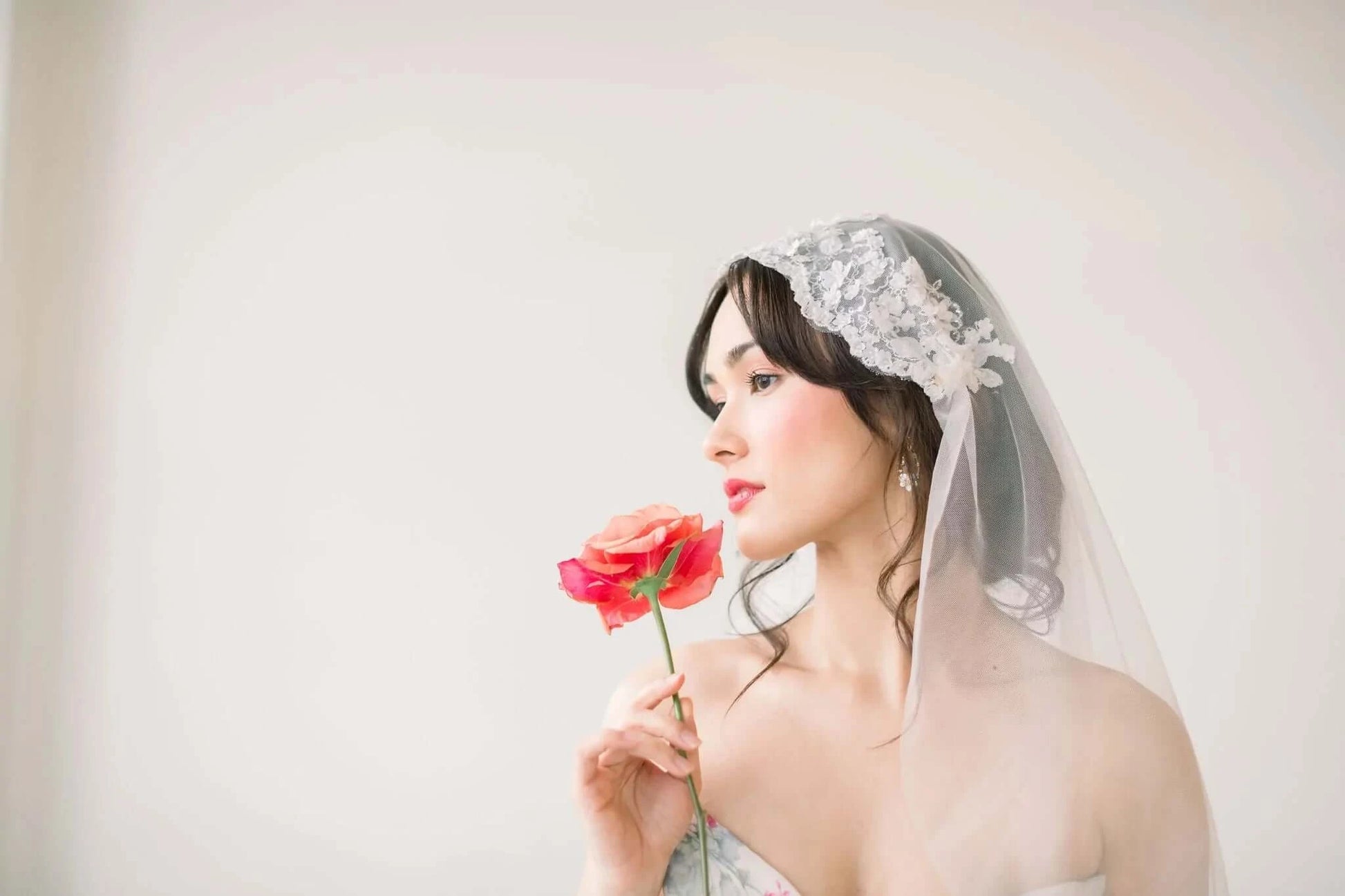 Juliet cap lace veil Tessa Kim