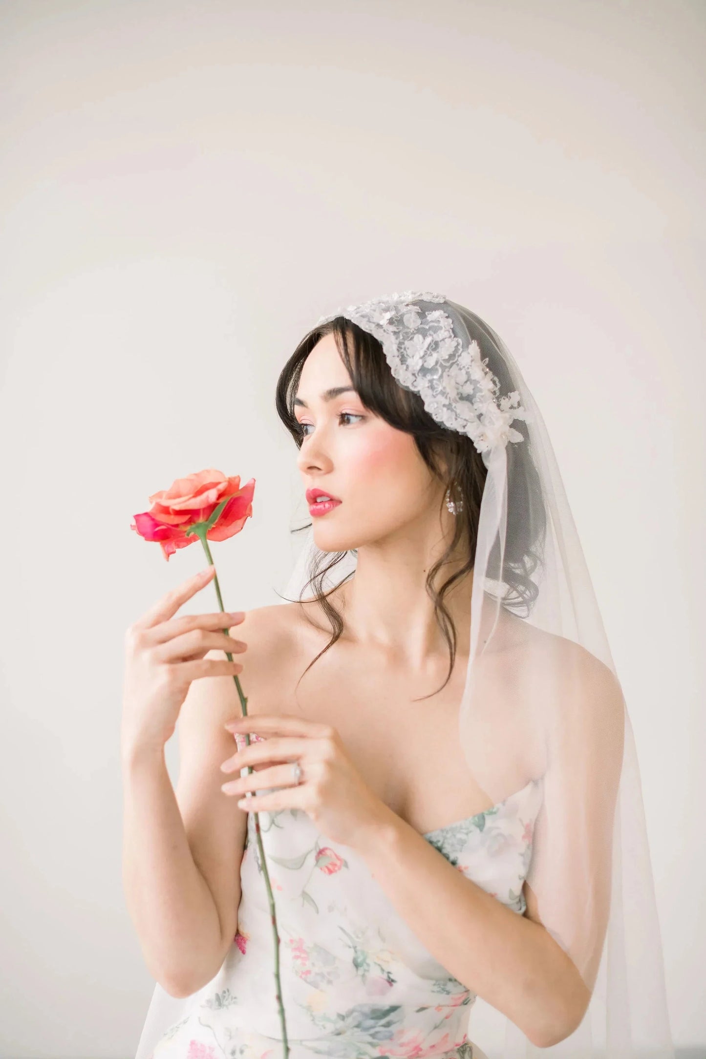 Juliet cap lace veil Tessa Kim