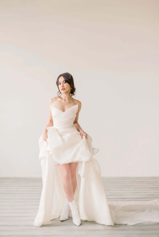 Different wedding accessories you need for your big day Tessa Kim