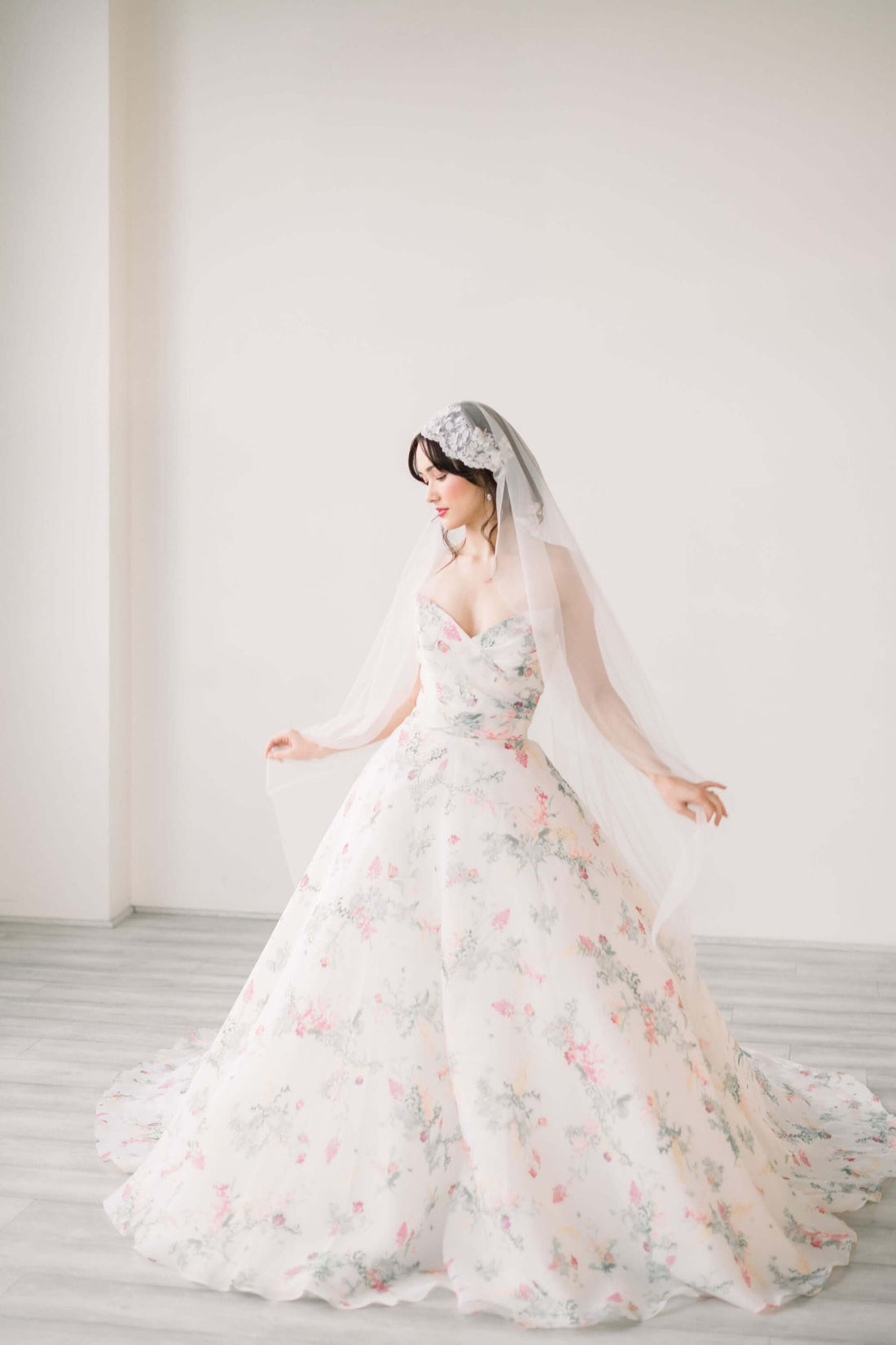 The Best Ways to Incorporate a Family Heirloom Veil into Your Wedding Tessa Kim The Best Ways to Incorporate a Family Heirloom Veil into Your Wedding Tessa Kim