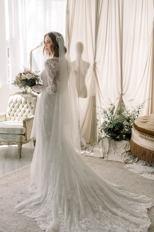 Wedding Veil Width Guide: How to Choose the Right Veil Fullness