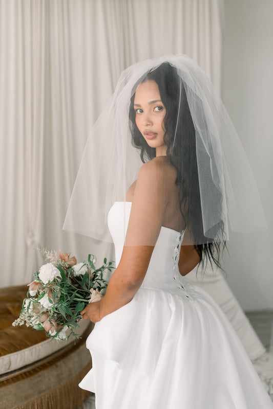 How to Wear a Wedding Veil