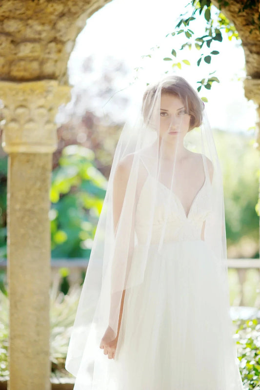 Destination Weddings: Choosing the Right Veil for Every Setting 