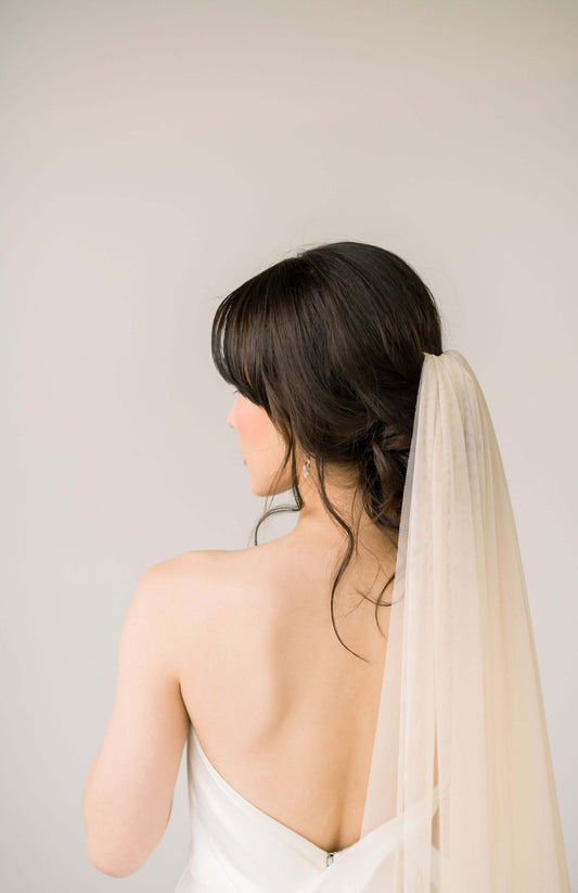 how to style a bridal veil wedding