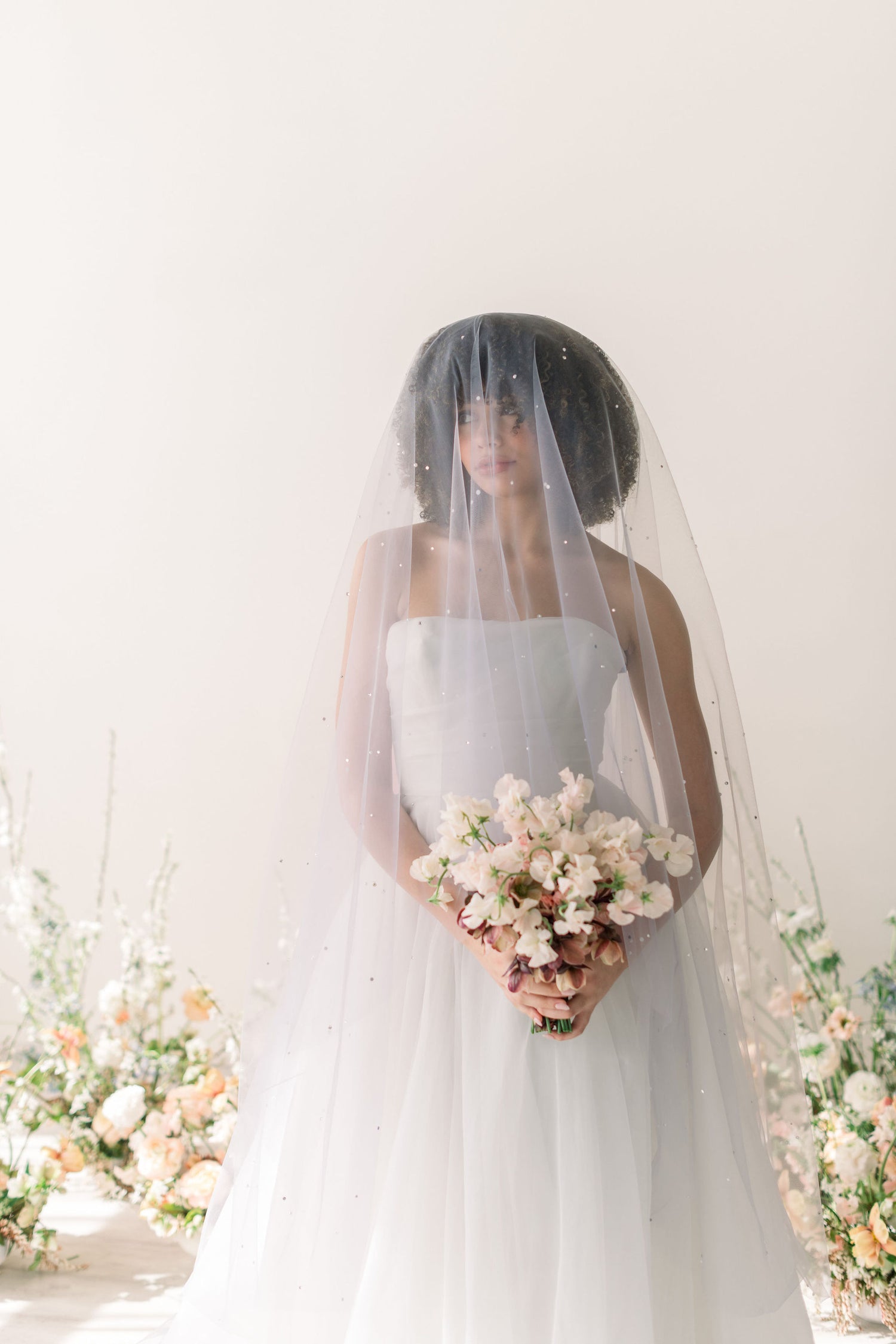  Colored bridal veils