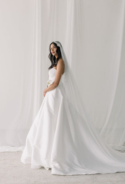 soft tulle Juliet cap veil