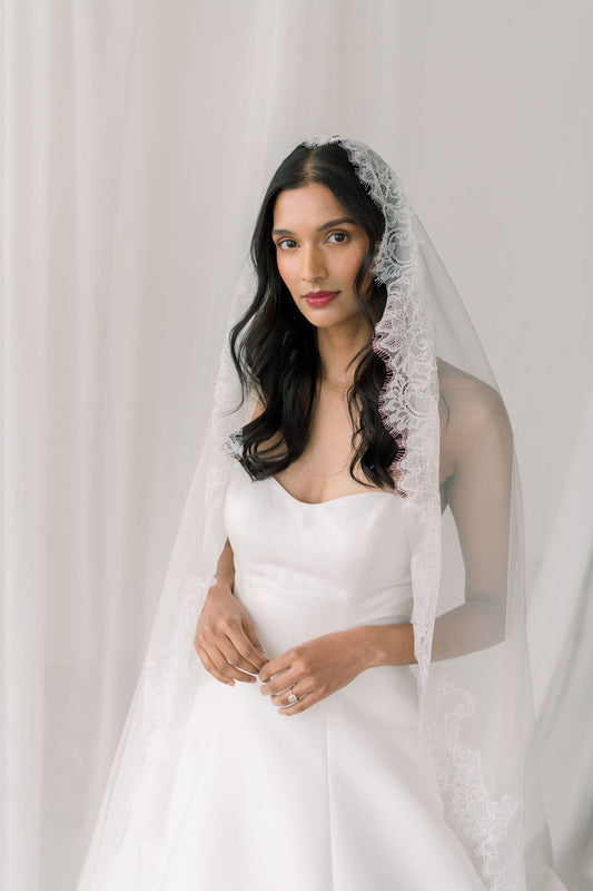 mantilla veil
