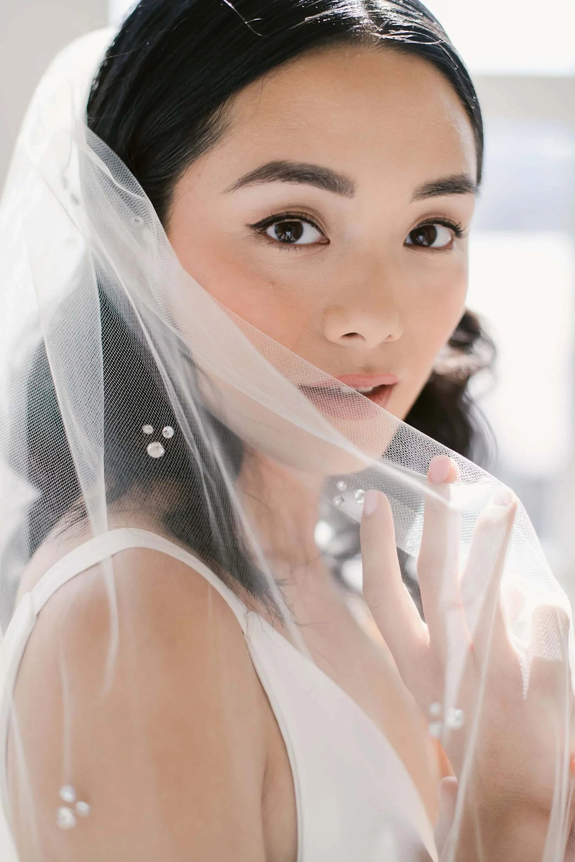 Tessa Kim Mini Tulle Birdcage Veil with Crystal Pearl Accents - Ready to Ship White / Gold Comb / M