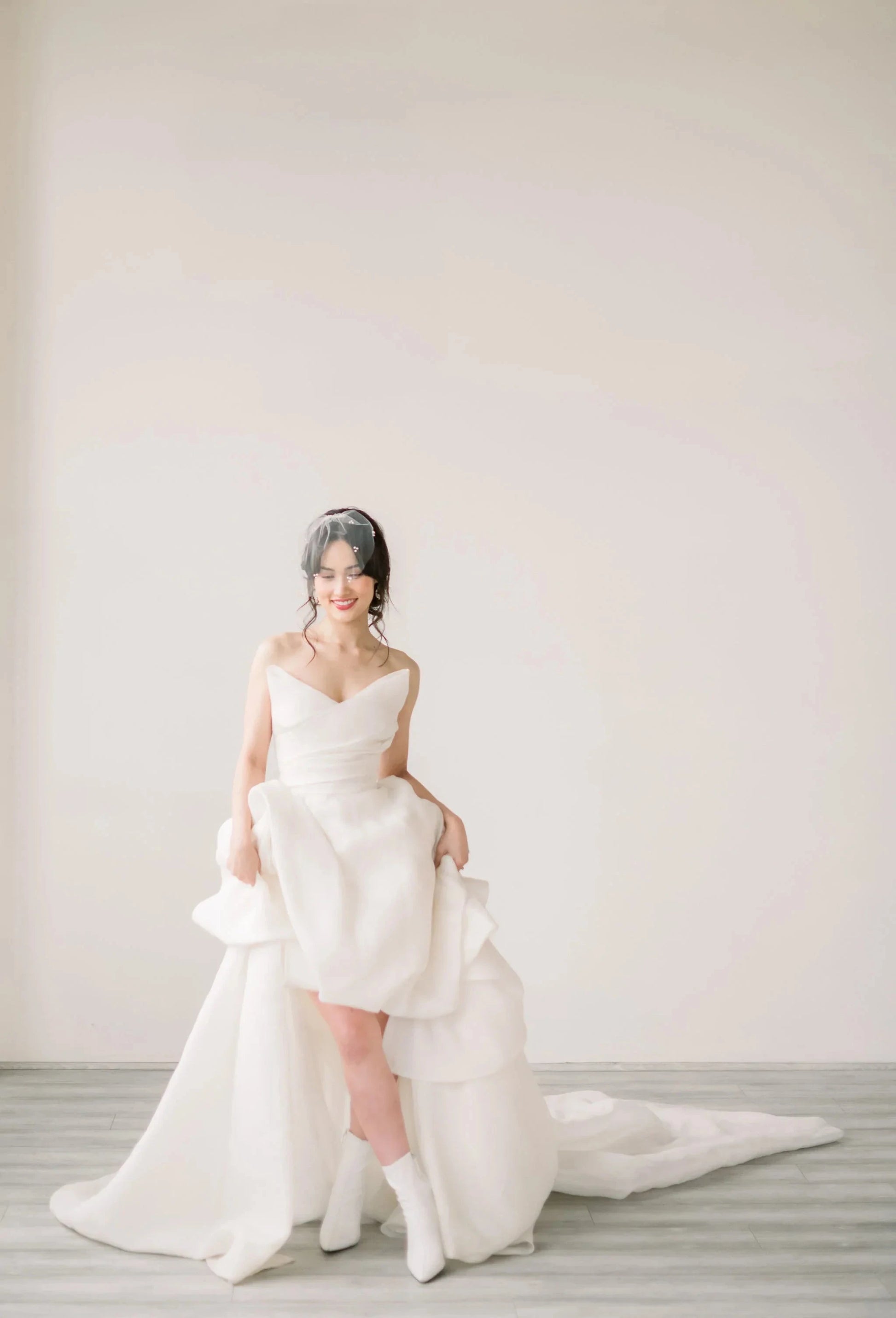 Tessa Kim Mini Birdcage Veil Bridal Ivory / Left Side (Shown)